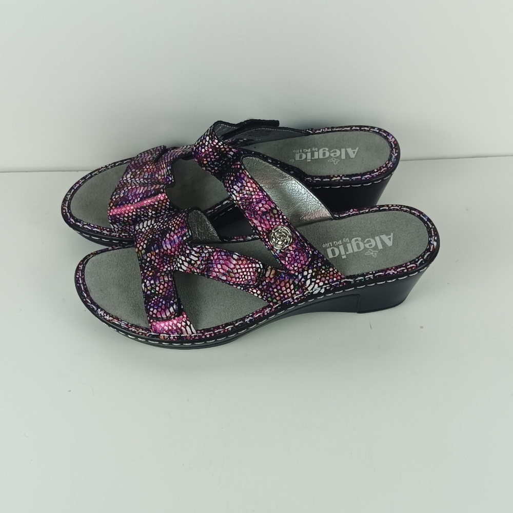 Alegria Women's Vibrant Multi-Color Wedges Size 9.5